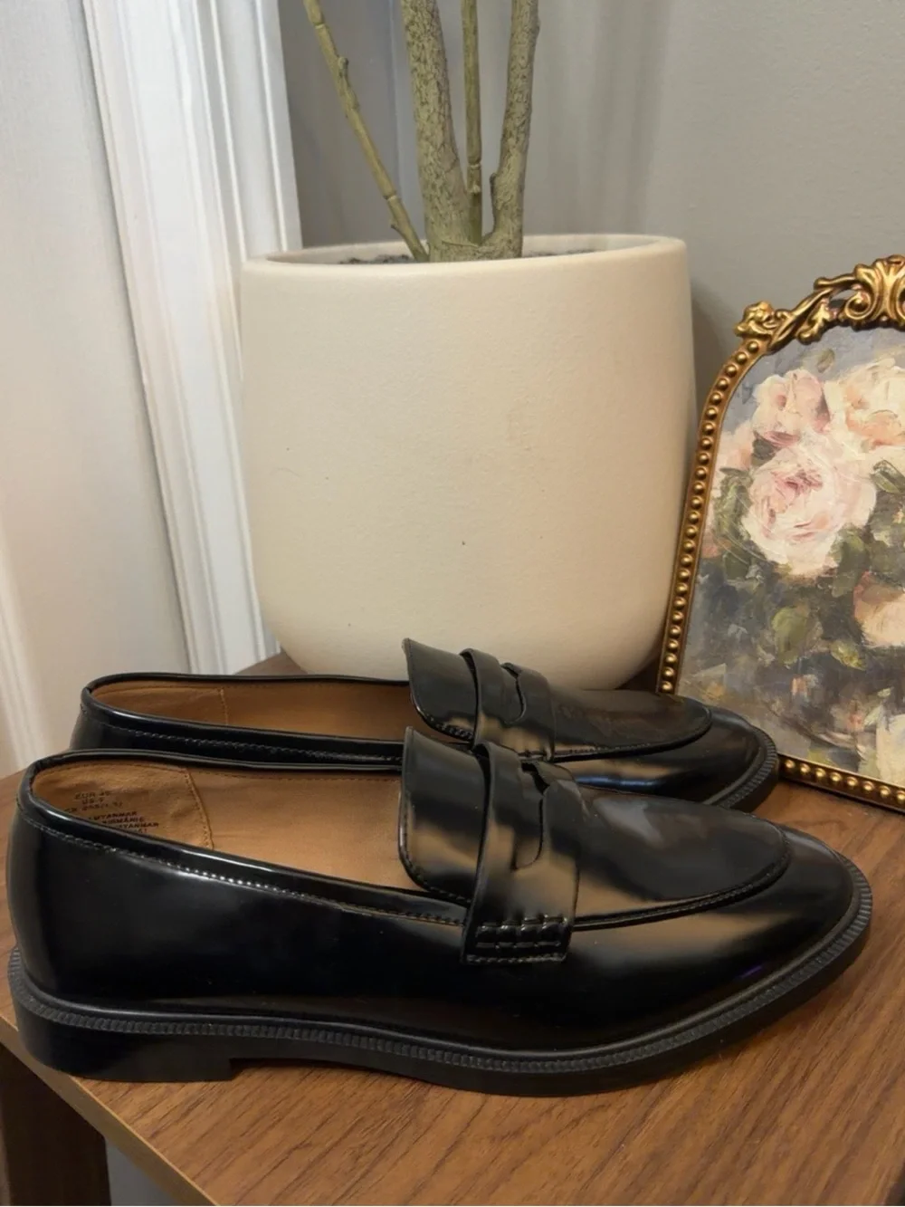H&M Black Penny Loafers Women’s Size 9 Preppy Dark Academia Classic Shoes